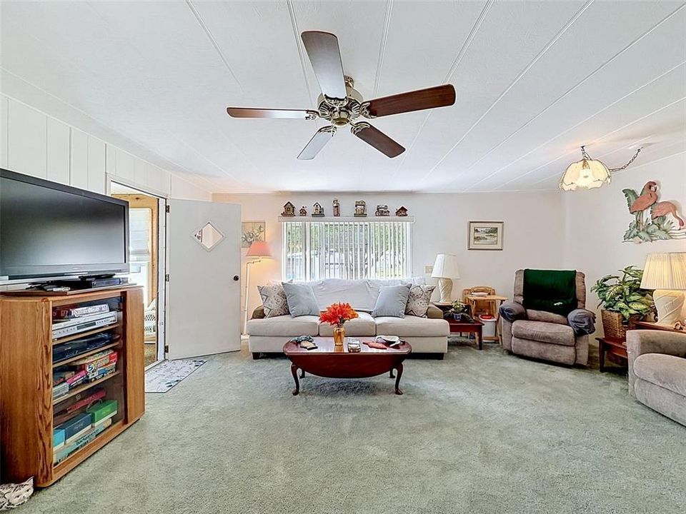 : $99,900 (3 beds, 1 baths, 960 Square Feet)