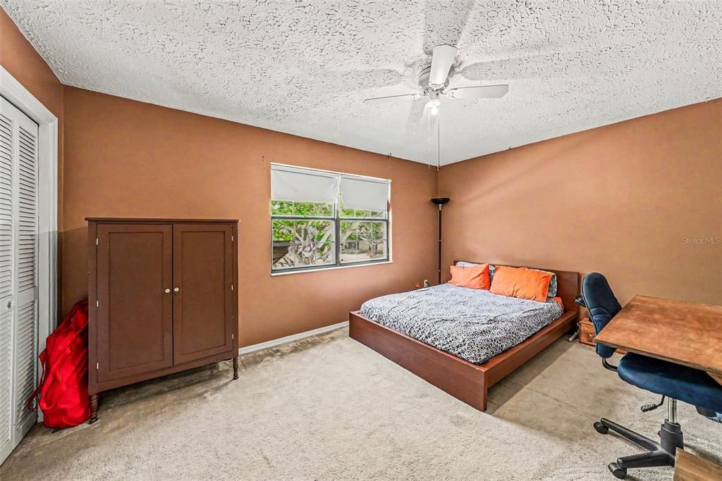 En Venta: $549,900 (5 camas, 3 baños, 2986 Pies cuadrados)