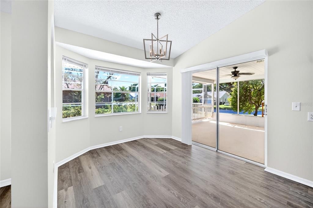 For Sale: $359,000 (3 beds, 2 baths, 1974 Square Feet)