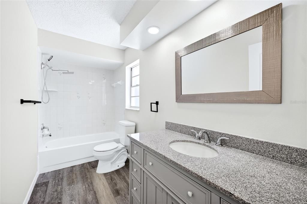 For Sale: $359,000 (3 beds, 2 baths, 1974 Square Feet)