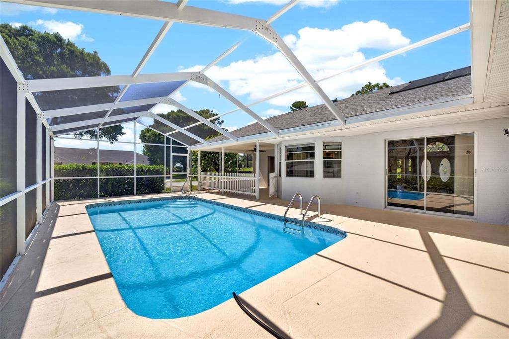 For Sale: $359,000 (3 beds, 2 baths, 1974 Square Feet)