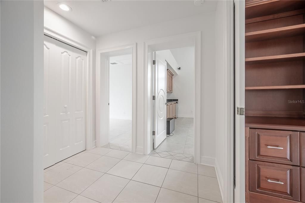 В аренду: $4,900 (5 спален, 4 ванн, 3056 Квадратных фут)