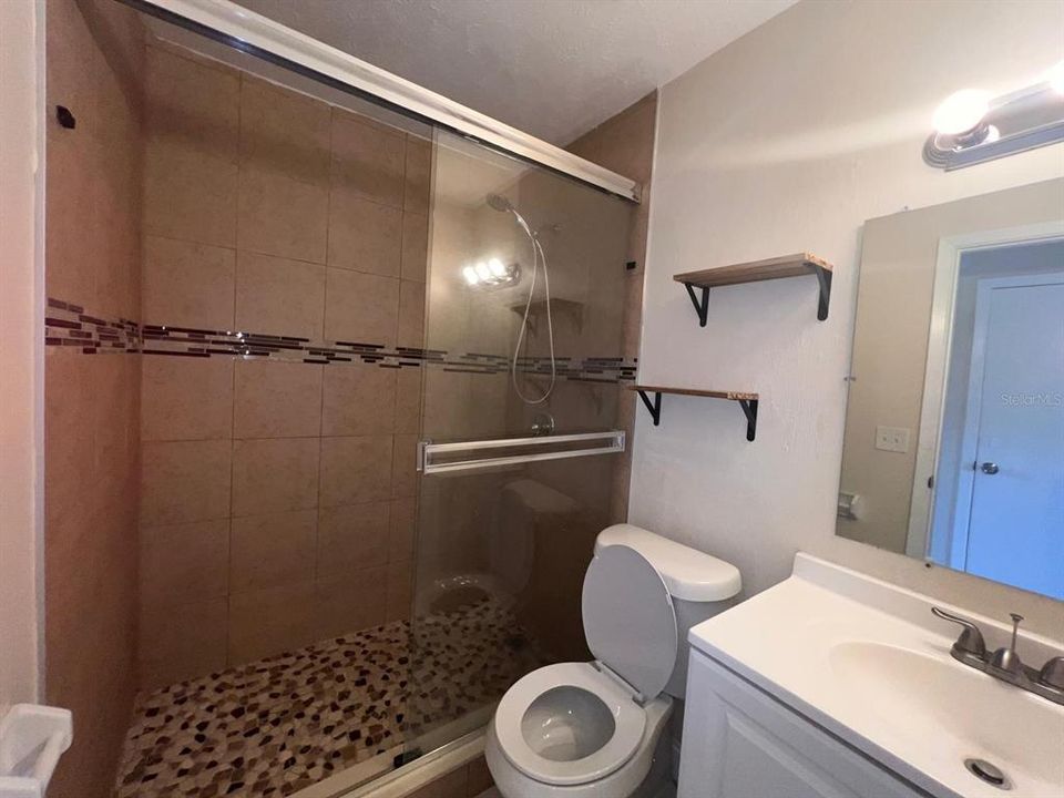 В аренду: $1,550 (2 спален, 1 ванн, 930 Квадратных фут)