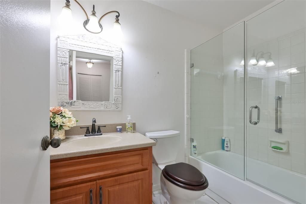 For Sale: $199,000 (2 beds, 2 baths, 1579 Square Feet)