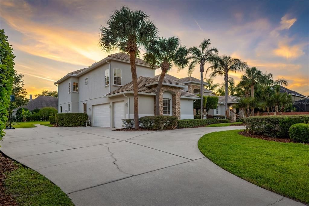 Active With Contract: $1,299,000 (5 beds, 5 baths, 3695 Square Feet)