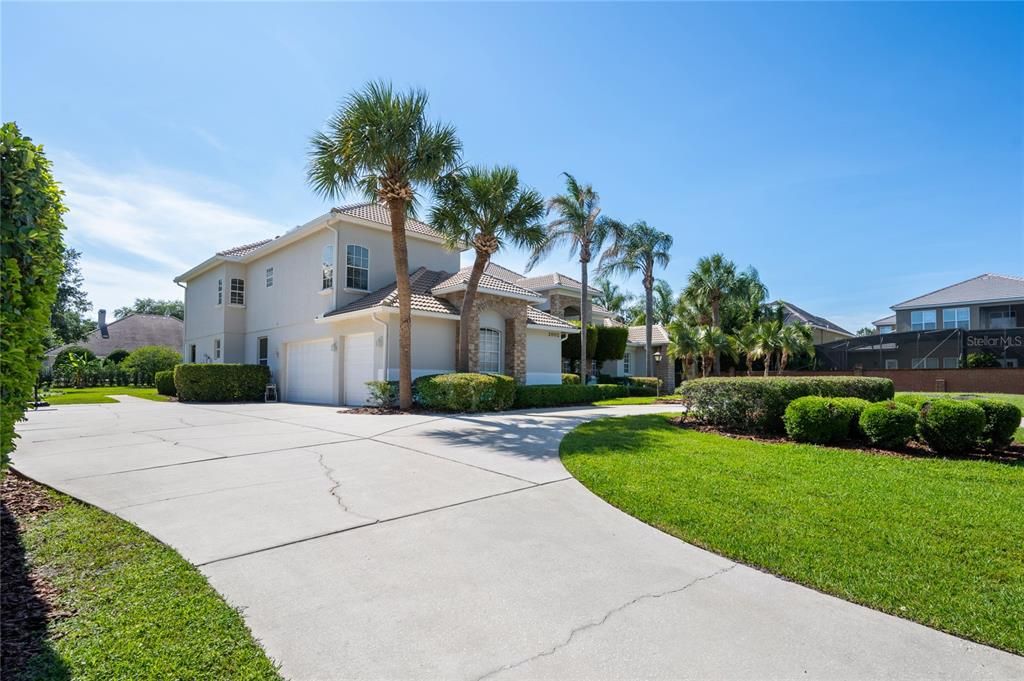 Active With Contract: $1,299,000 (5 beds, 5 baths, 3695 Square Feet)