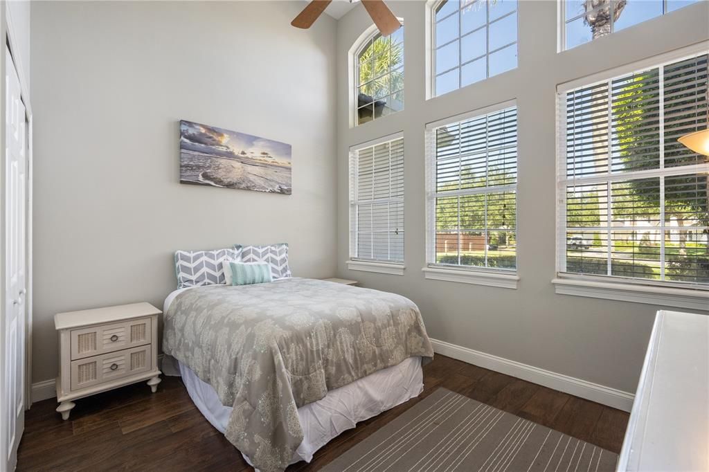 Active With Contract: $1,299,000 (5 beds, 5 baths, 3695 Square Feet)