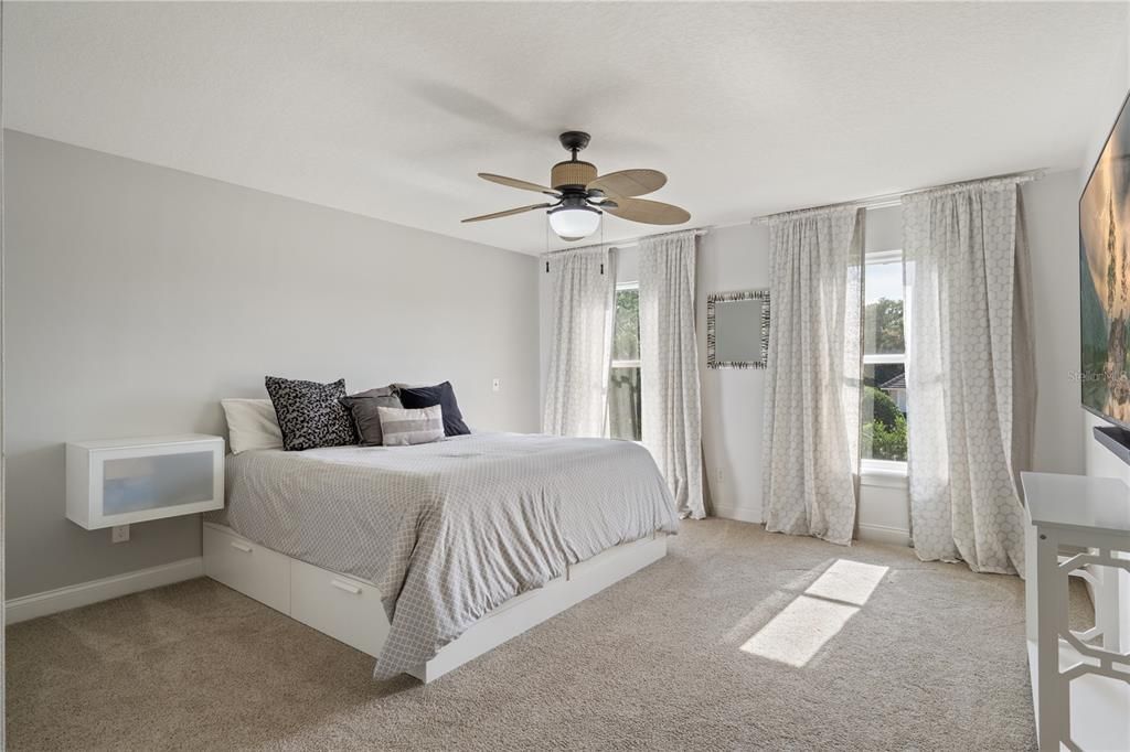 Active With Contract: $1,299,000 (5 beds, 5 baths, 3695 Square Feet)