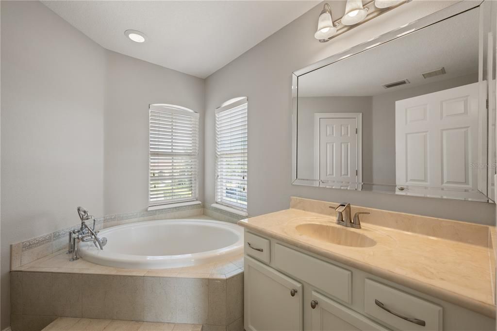 Active With Contract: $1,299,000 (5 beds, 5 baths, 3695 Square Feet)