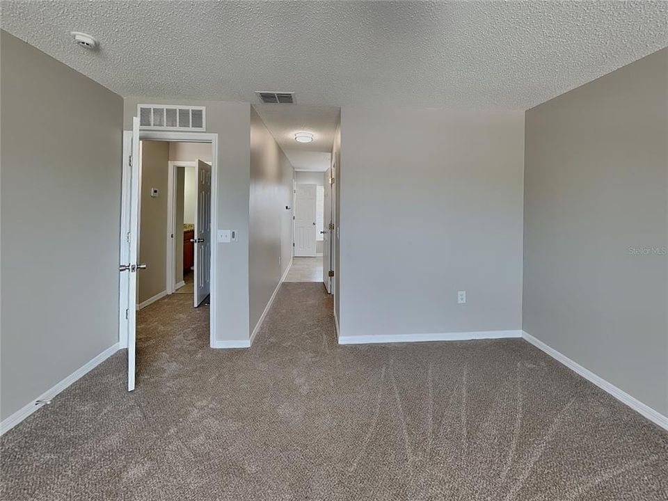 For Rent: $2,219 (4 beds, 2 baths, 2344 Square Feet)