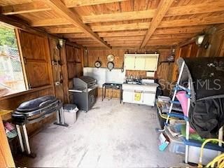 En Venta: $299,000 (4 camas, 2 baños, 3200 Pies cuadrados)