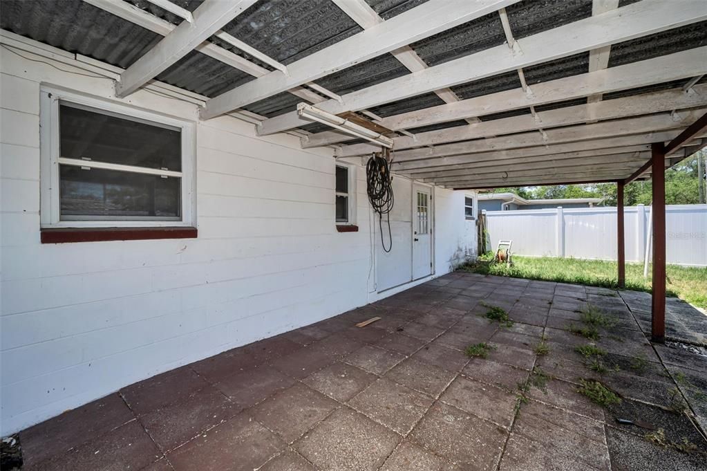Activo con contrato: $125,000 (2 camas, 1 baños, 594 Pies cuadrados)