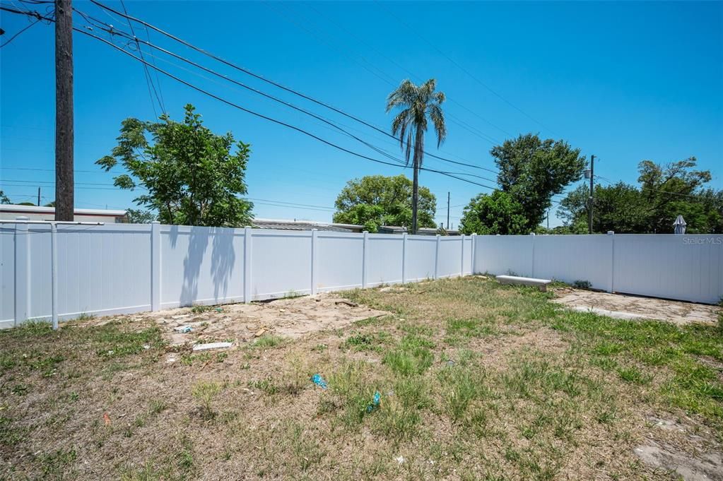 Activo con contrato: $125,000 (2 camas, 1 baños, 594 Pies cuadrados)