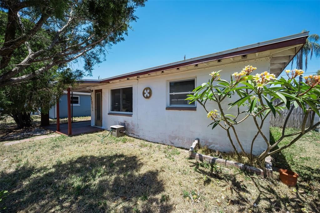 Activo con contrato: $125,000 (2 camas, 1 baños, 594 Pies cuadrados)