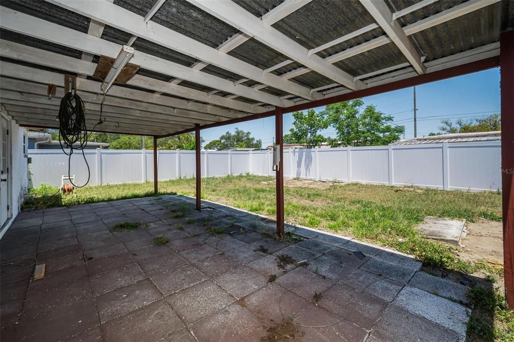 Activo con contrato: $125,000 (2 camas, 1 baños, 594 Pies cuadrados)