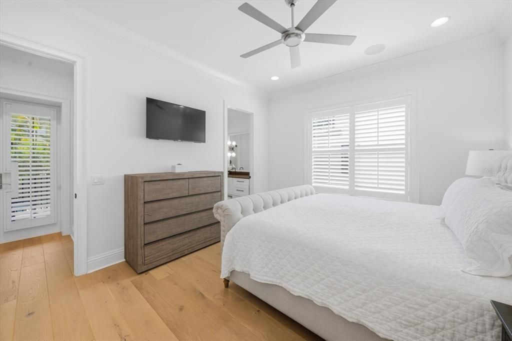 For Sale: $3,150,000 (5 beds, 5 baths, 5127 Square Feet)
