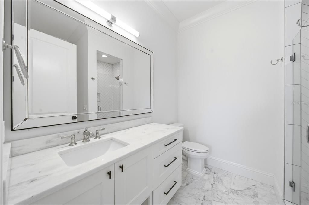 For Sale: $3,150,000 (5 beds, 5 baths, 5127 Square Feet)