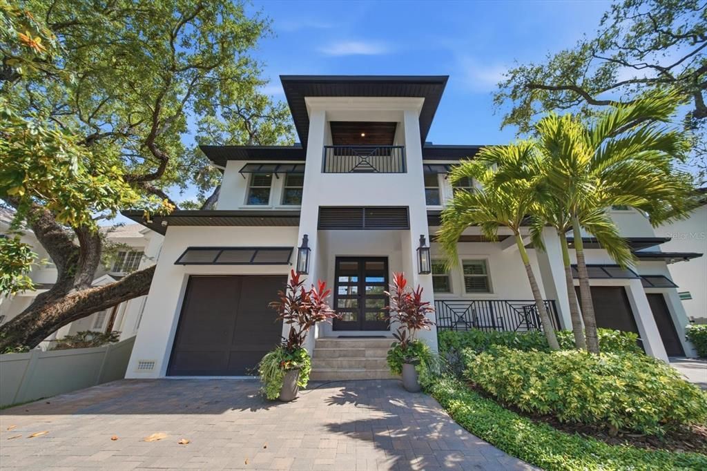 For Sale: $3,150,000 (5 beds, 5 baths, 5127 Square Feet)