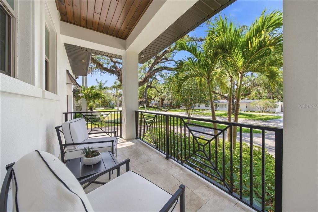 For Sale: $3,150,000 (5 beds, 5 baths, 5127 Square Feet)