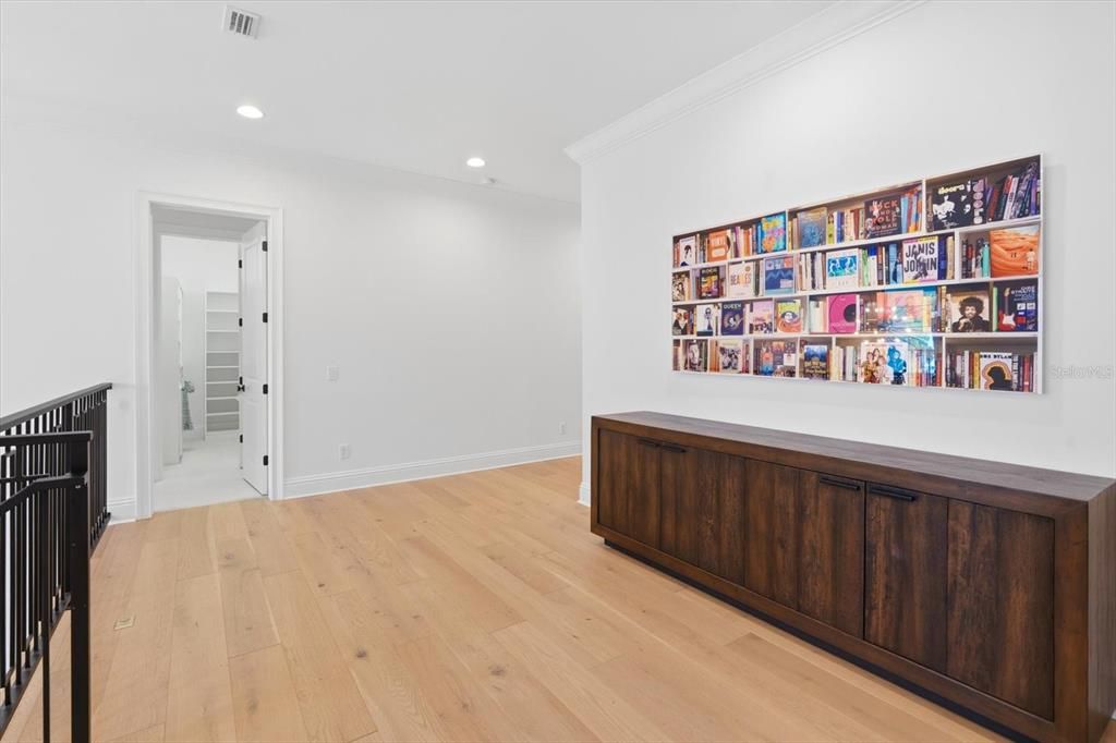For Sale: $3,150,000 (5 beds, 5 baths, 5127 Square Feet)
