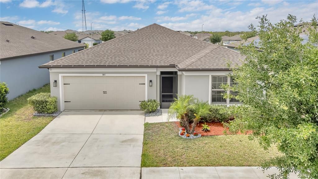 For Rent: $2,350 (3 beds, 2 baths, 1443 Square Feet)