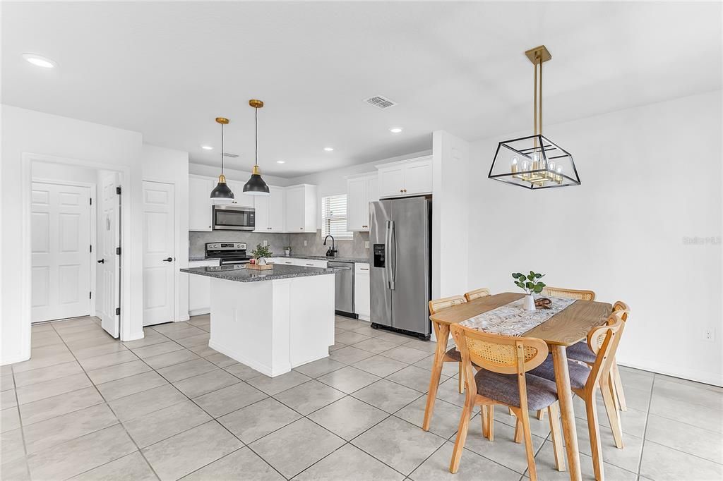 For Rent: $2,350 (3 beds, 2 baths, 1443 Square Feet)