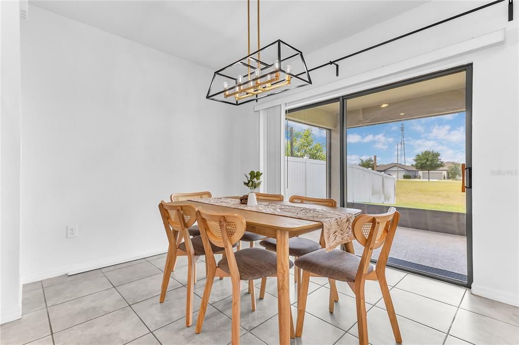 For Rent: $2,350 (3 beds, 2 baths, 1443 Square Feet)