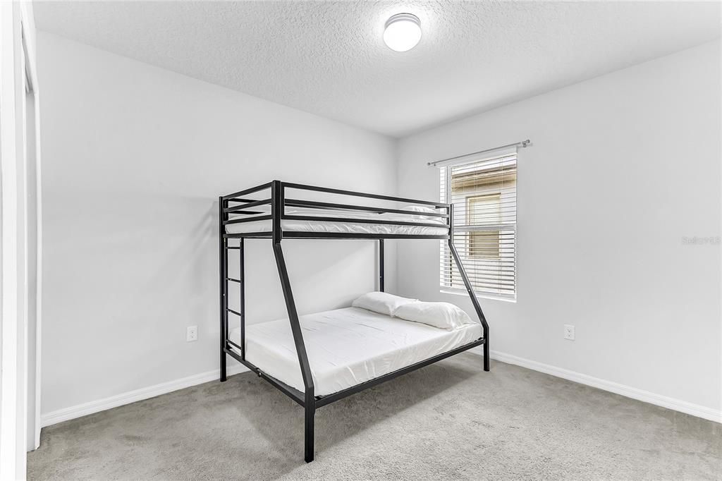 For Rent: $2,350 (3 beds, 2 baths, 1443 Square Feet)