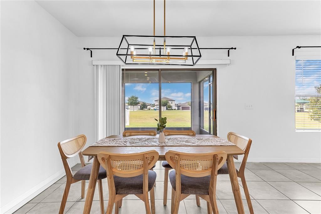For Rent: $2,350 (3 beds, 2 baths, 1443 Square Feet)