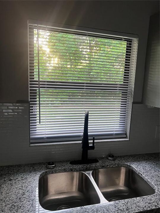 For Sale: $220,000 (3 beds, 2 baths, 1260 Square Feet)
