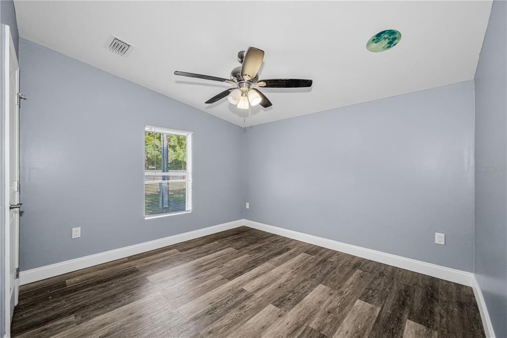 For Sale: $329,000 (4 beds, 2 baths, 1782 Square Feet)