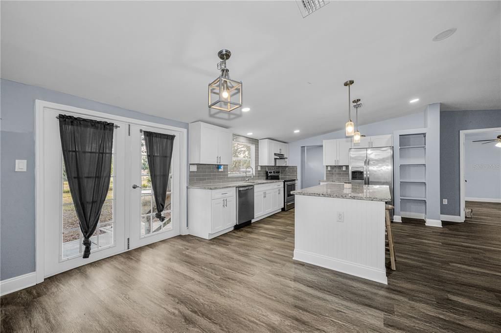 For Sale: $329,000 (4 beds, 2 baths, 1782 Square Feet)