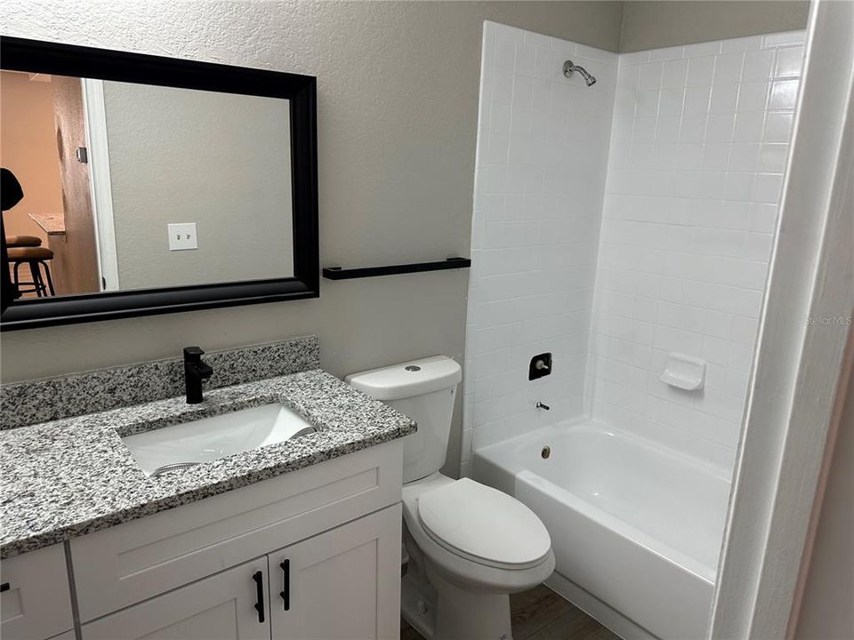 For Sale: $160,000 (2 beds, 2 baths, 829 Square Feet)