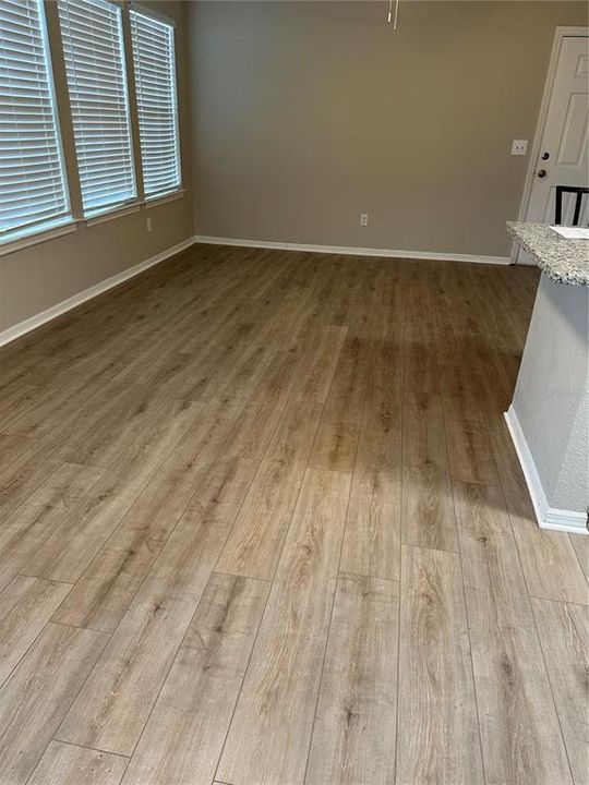 For Sale: $160,000 (2 beds, 2 baths, 829 Square Feet)