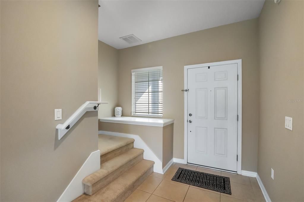 For Rent: $1,990 (2 beds, 2 baths, 1575 Square Feet)