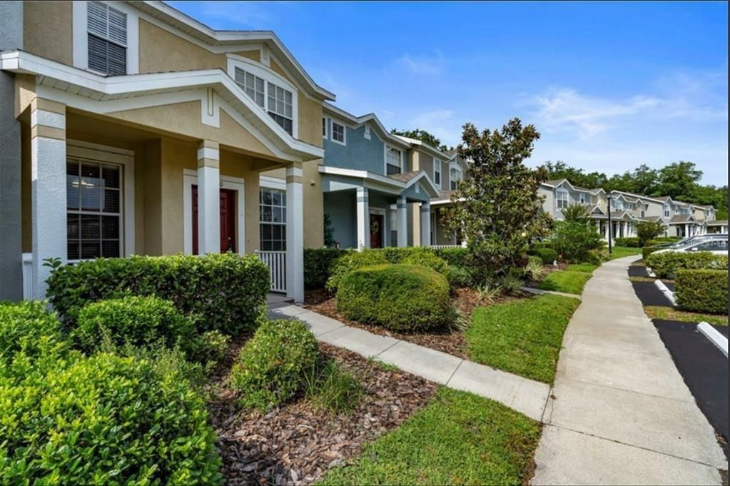 For Rent: $2,000 (2 beds, 2 baths, 1297 Square Feet)