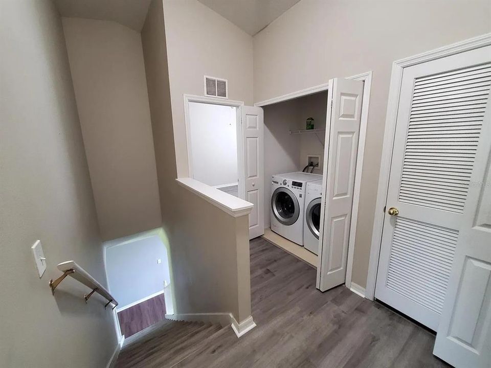 For Rent: $2,000 (2 beds, 2 baths, 1297 Square Feet)