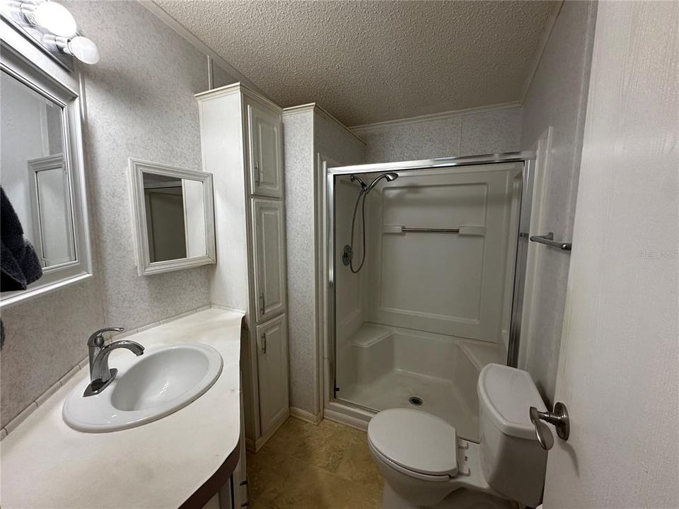 En Venta: $184,900 (2 camas, 2 baños, 1295 Pies cuadrados)