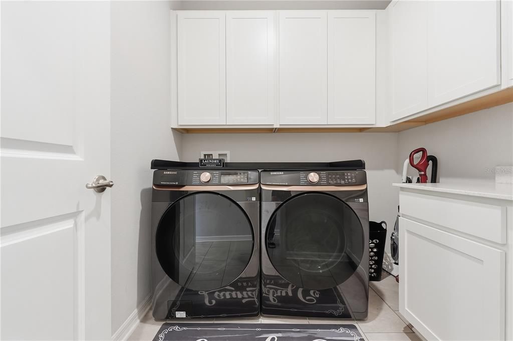 На продажу: $699,900 (4 спален, 3 ванн, 2340 Квадратных фут)
