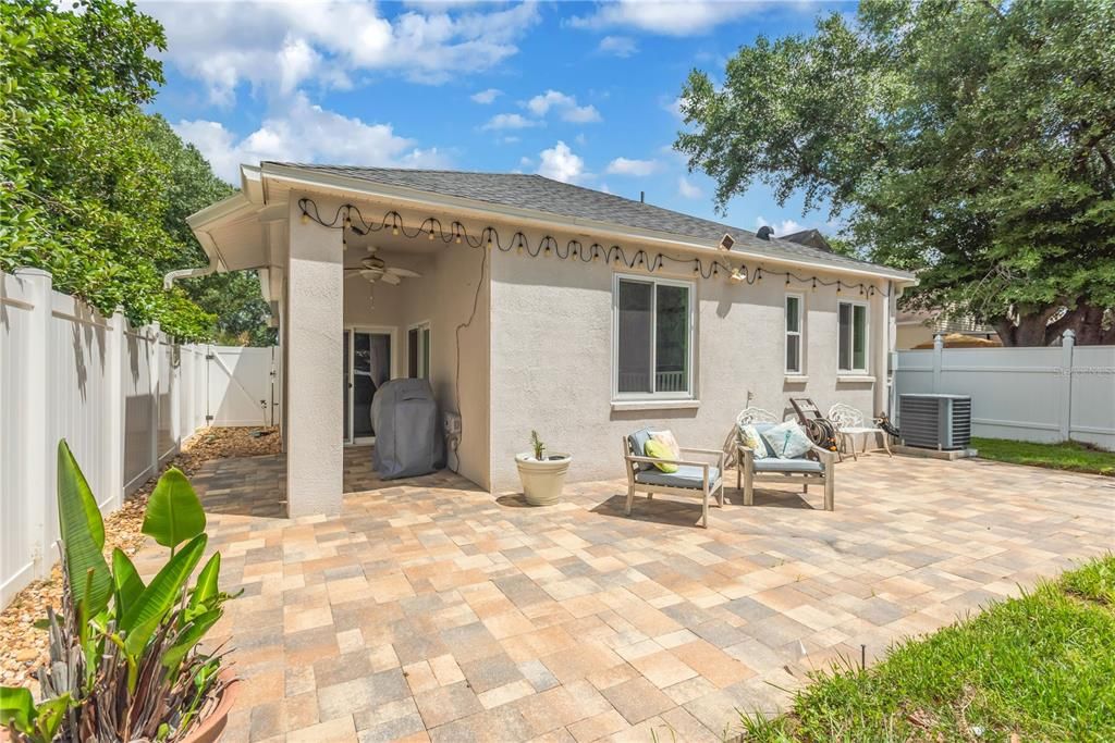 Active With Contract: $349,900 (3 beds, 2 baths, 1574 Square Feet)