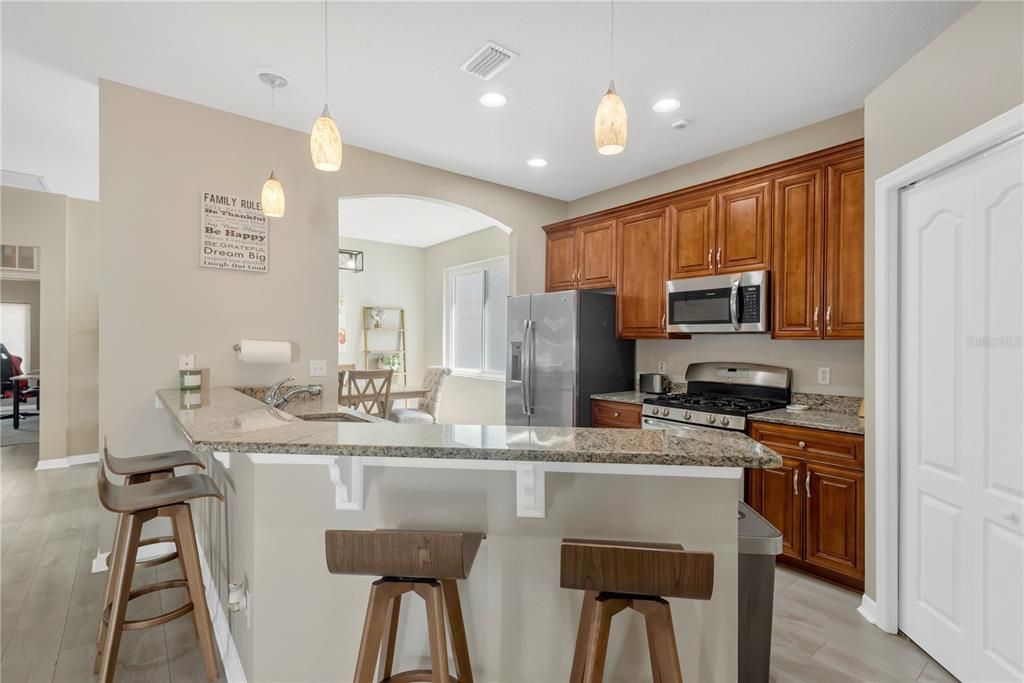 Active With Contract: $349,900 (3 beds, 2 baths, 1574 Square Feet)