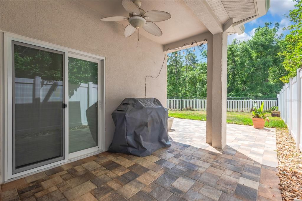 Active With Contract: $349,900 (3 beds, 2 baths, 1574 Square Feet)