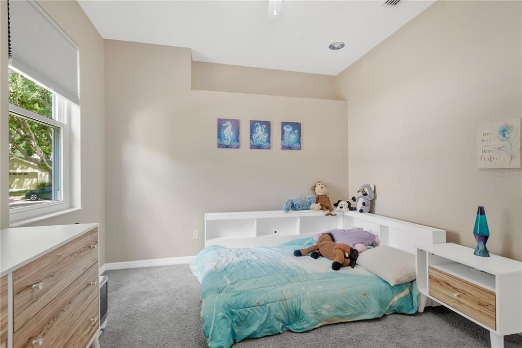 Active With Contract: $349,900 (3 beds, 2 baths, 1574 Square Feet)