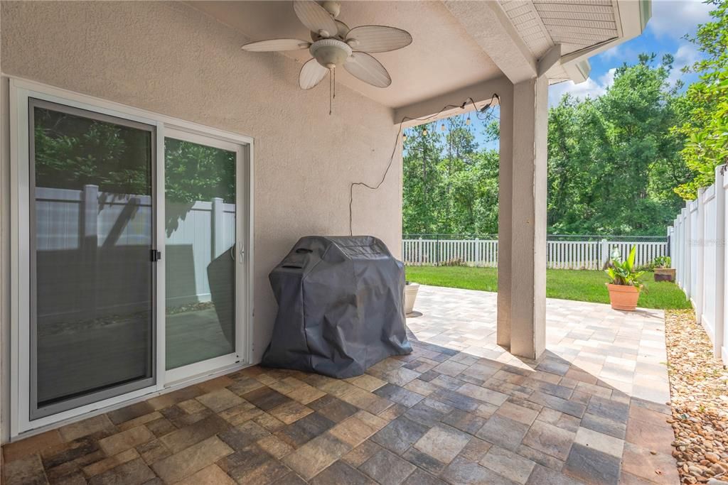 Active With Contract: $349,900 (3 beds, 2 baths, 1574 Square Feet)