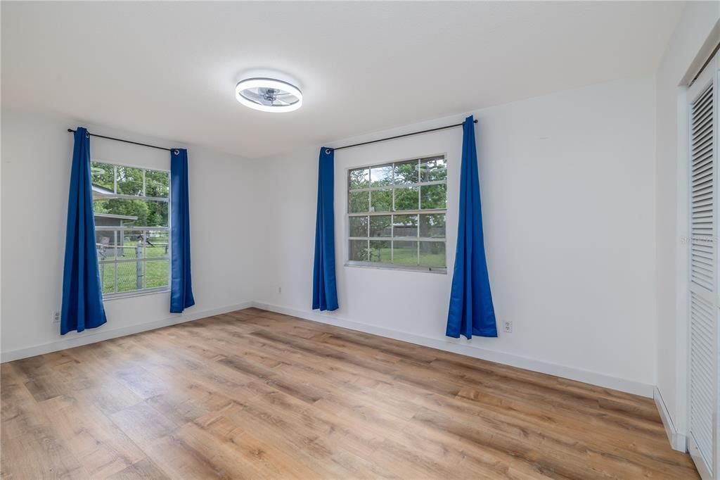 Activo con contrato: $253,000 (2 camas, 1 baños, 1252 Pies cuadrados)
