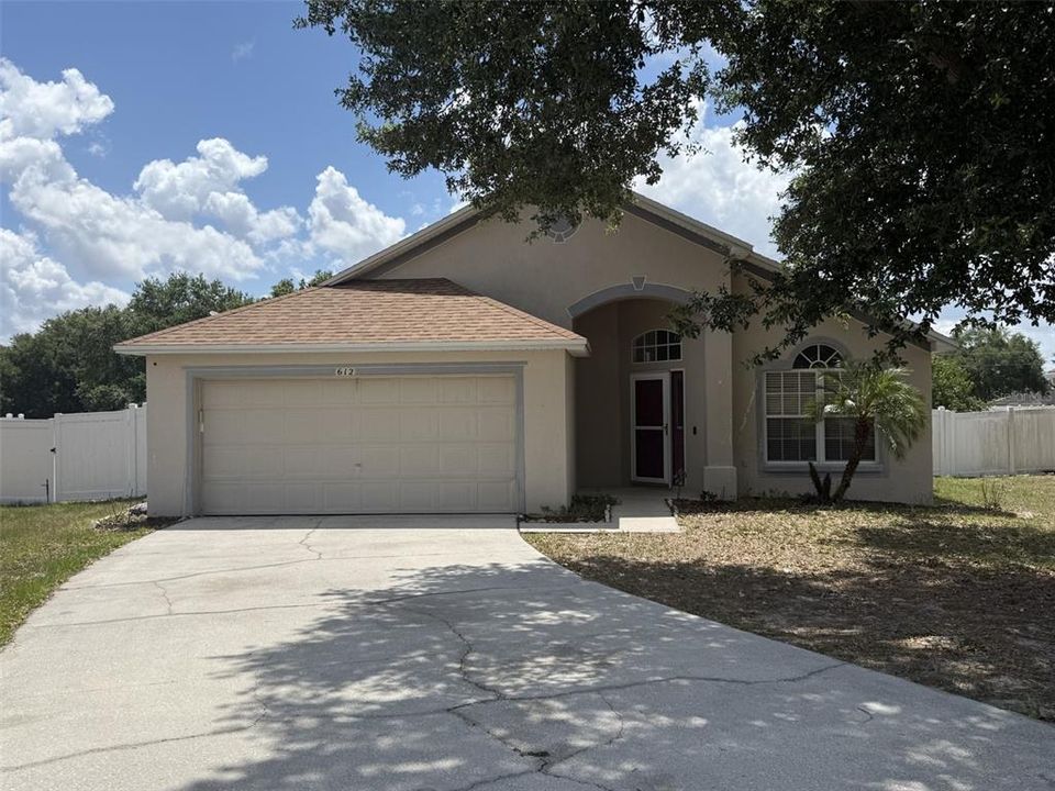 For Rent: $2,000 (3 beds, 2 baths, 1709 Square Feet)