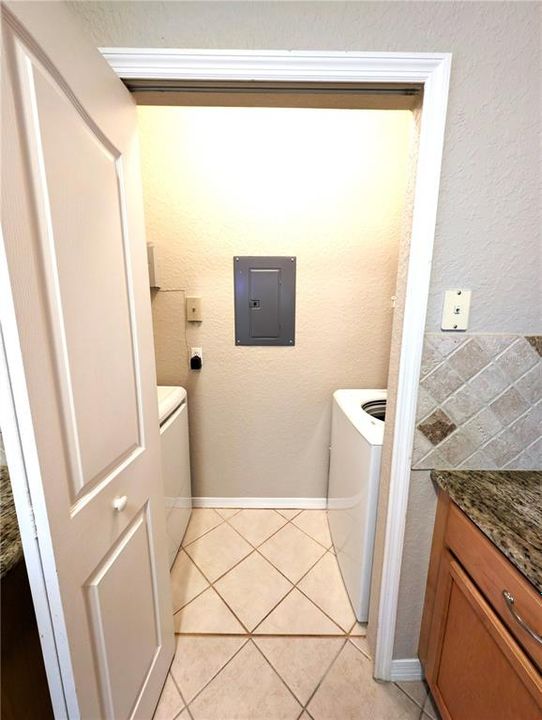 For Rent: $1,850 (2 beds, 2 baths, 1111 Square Feet)
