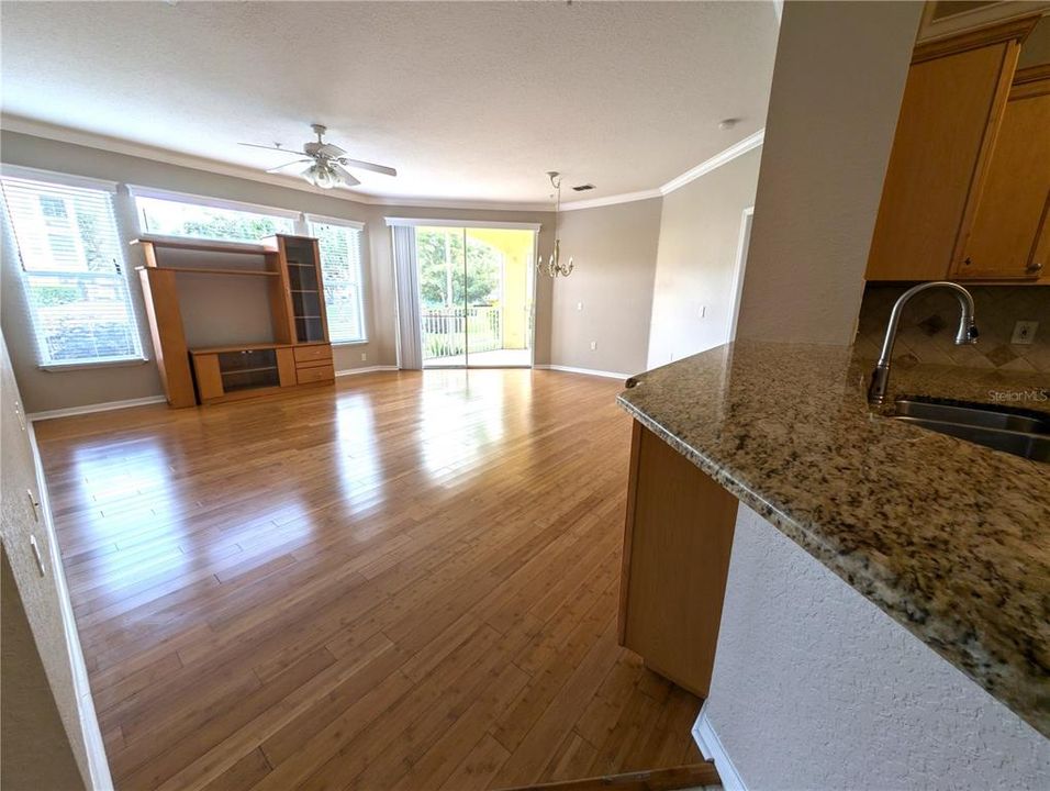 For Rent: $1,850 (2 beds, 2 baths, 1111 Square Feet)