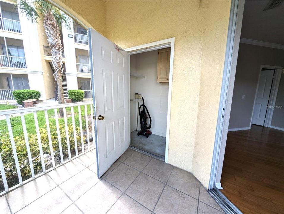 For Rent: $1,850 (2 beds, 2 baths, 1111 Square Feet)