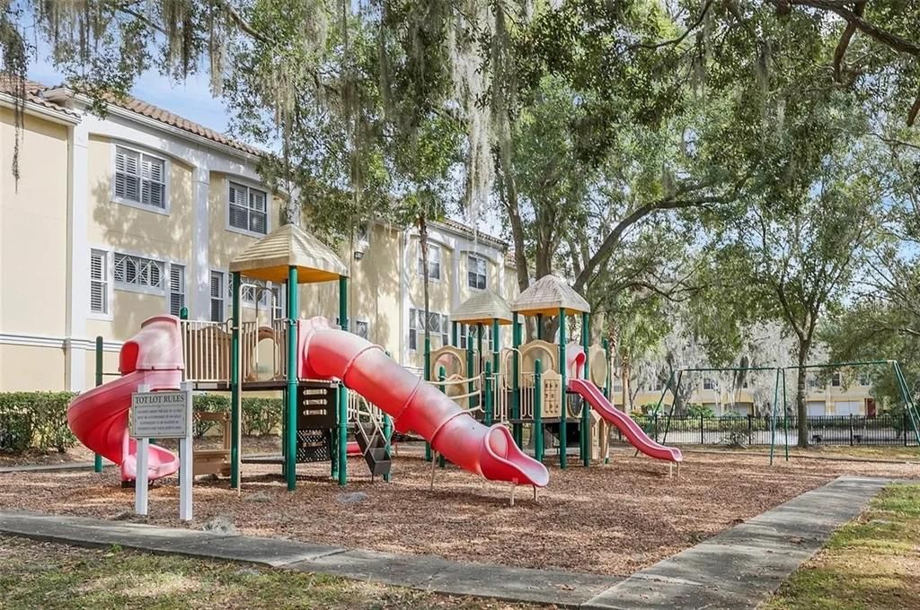 For Rent: $1,850 (2 beds, 2 baths, 1111 Square Feet)